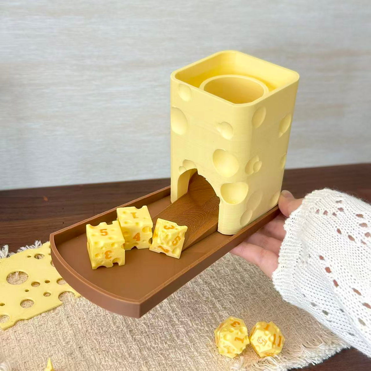 Caramel Cheese Resin Polyhedral Dice Set, Hand-Crafted RPG Dice Tower