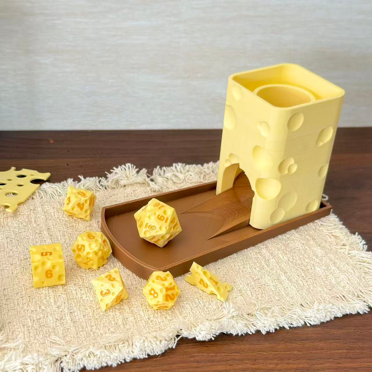 Caramel Cheese Resin Polyhedral Dice Set, Hand-Crafted RPG Dice Tower